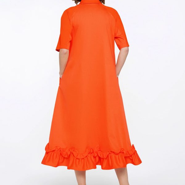 فستان باللون البرتقالي مع كشكش مطرز مع سحاب مخفي