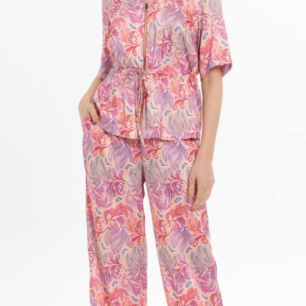 Colorful Printed Two-Piece Outfit with Zipper Detail - Image 2