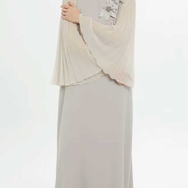 Elegant Gray Long Dress with Floral Detailing - Image 5