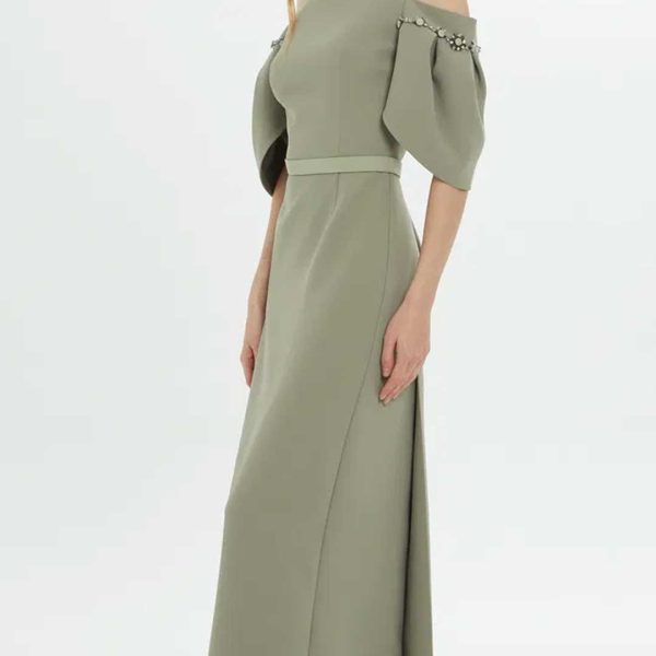 Long Green Dress with Shoulder Cutout - Image 4