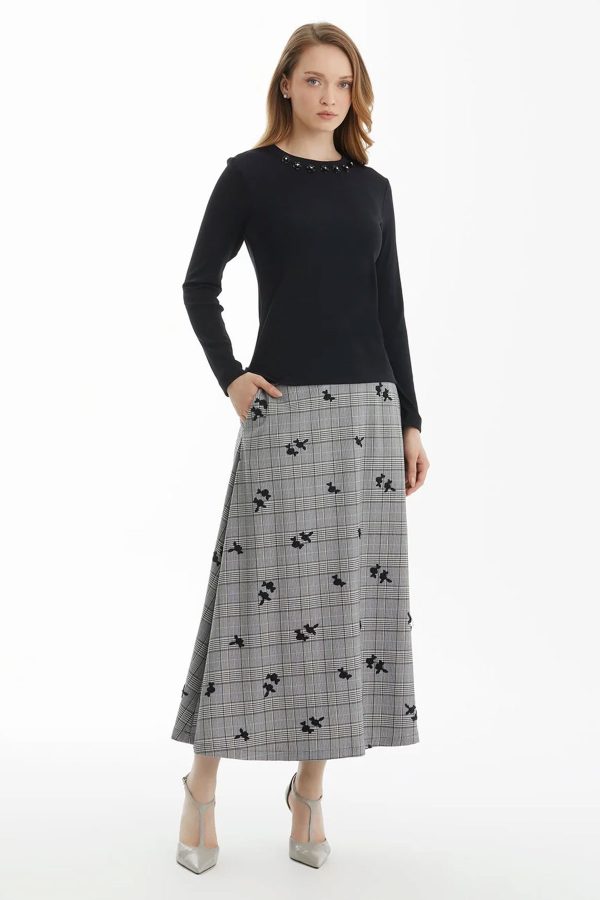 Black Hand Embroidered Collar Blouse