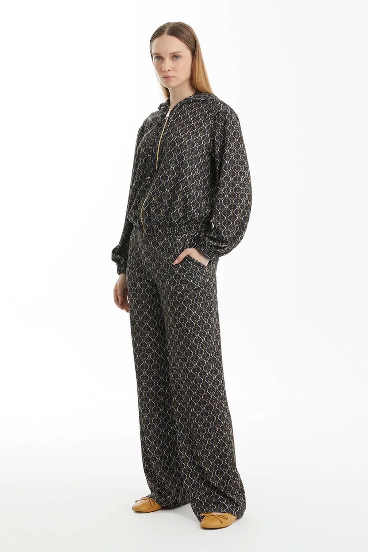 Black Patterned Hooded Tracksuit - Image 4