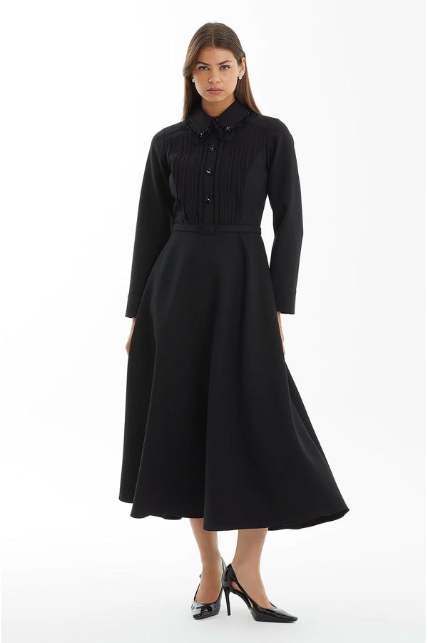 Chic Black Lace-Embroidered Maxi Dress